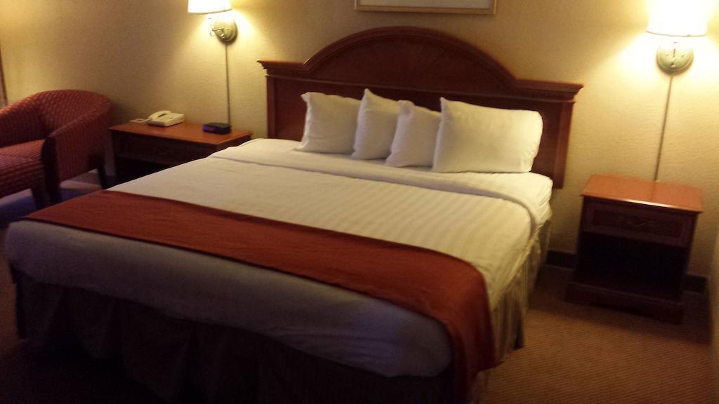Motel Baymont By Wyndham Paris Chambre photo